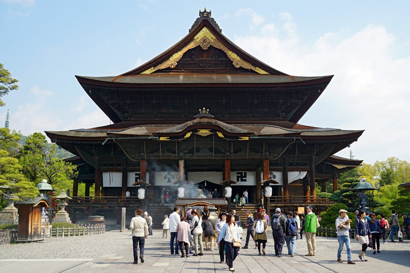 Zenko-ji Temple in Nagano